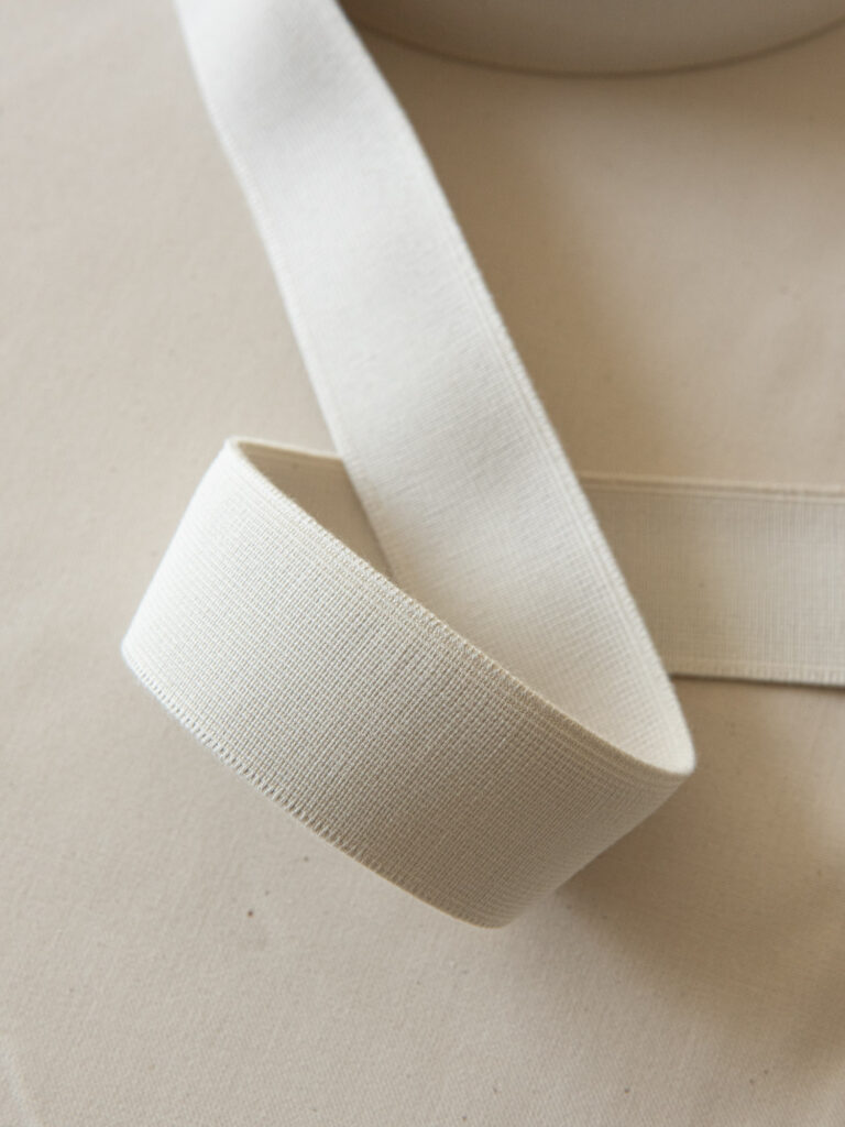Elastisk bånd i naturgummi, 40mm