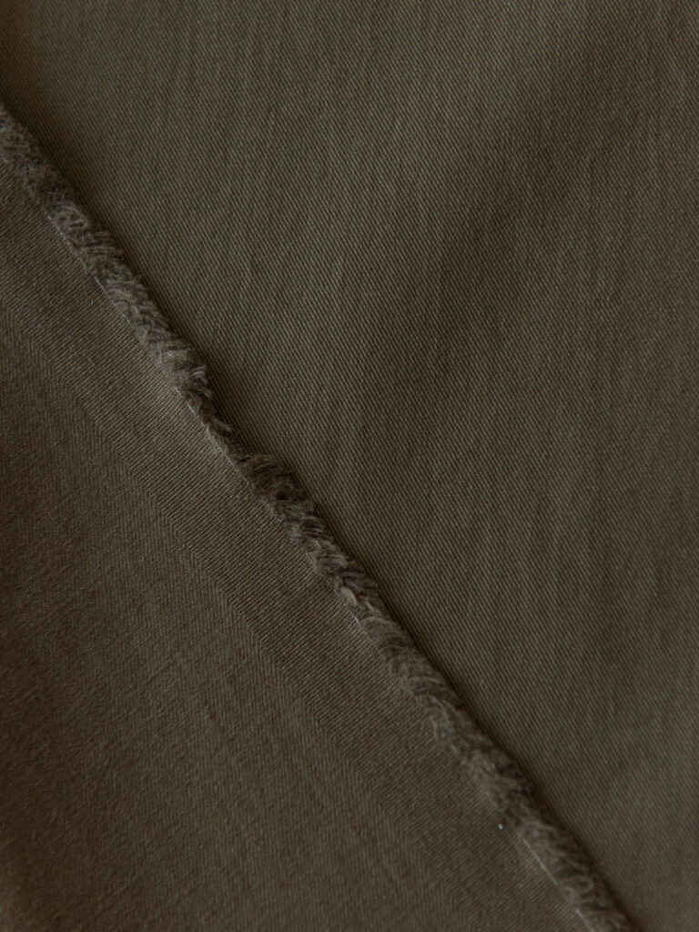 Børstet Twill, Mørk oliven