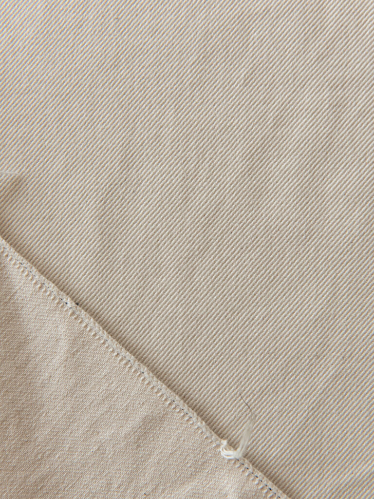Fransk Resirkulert Twill, Ufarget
